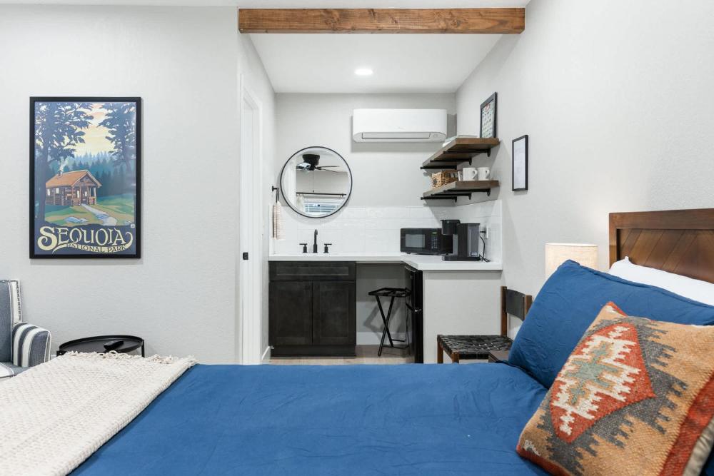 The Heather Sequoia Motel RM 4